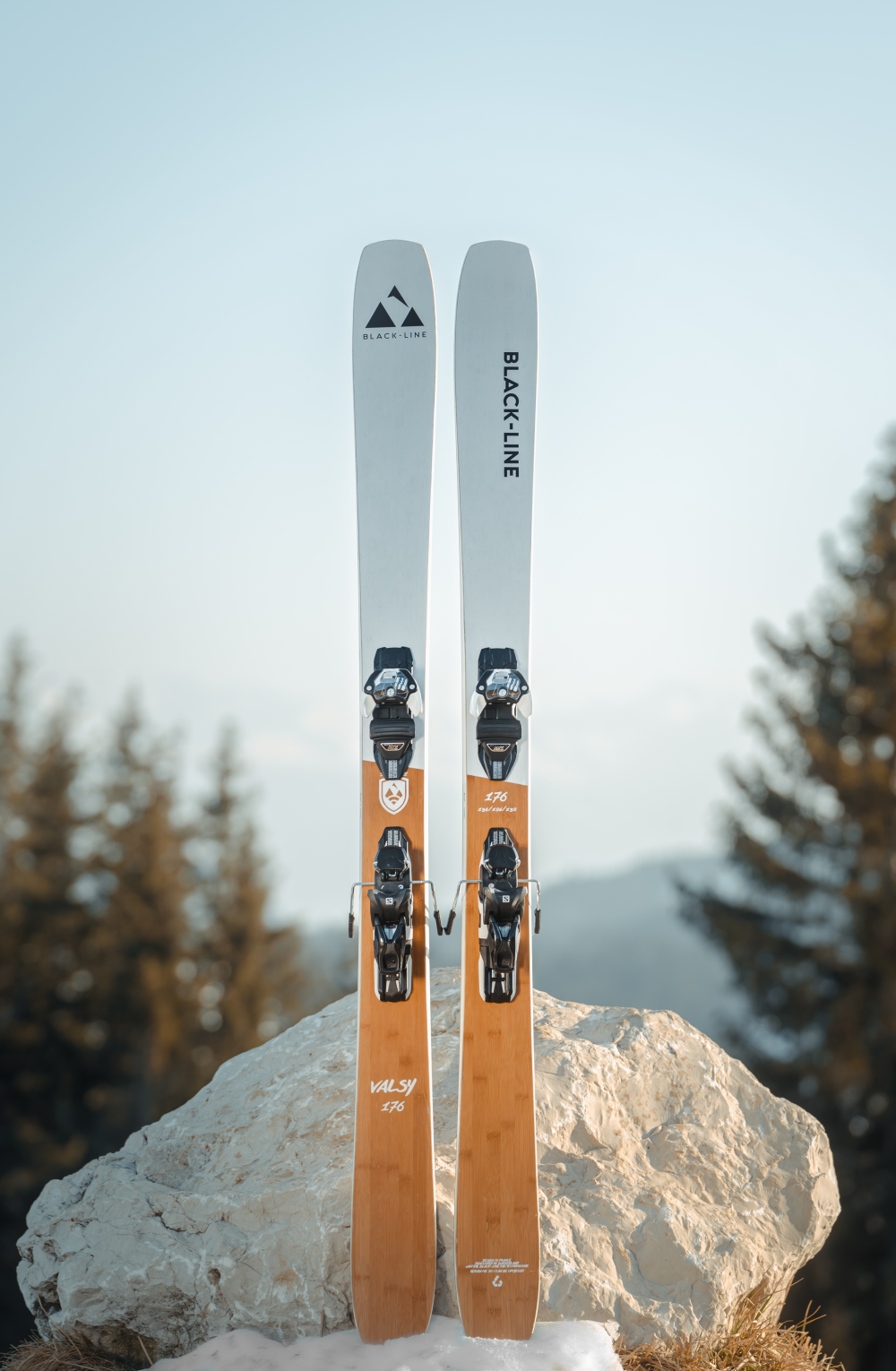 Pack: VALSY Black-Line ski + Fix